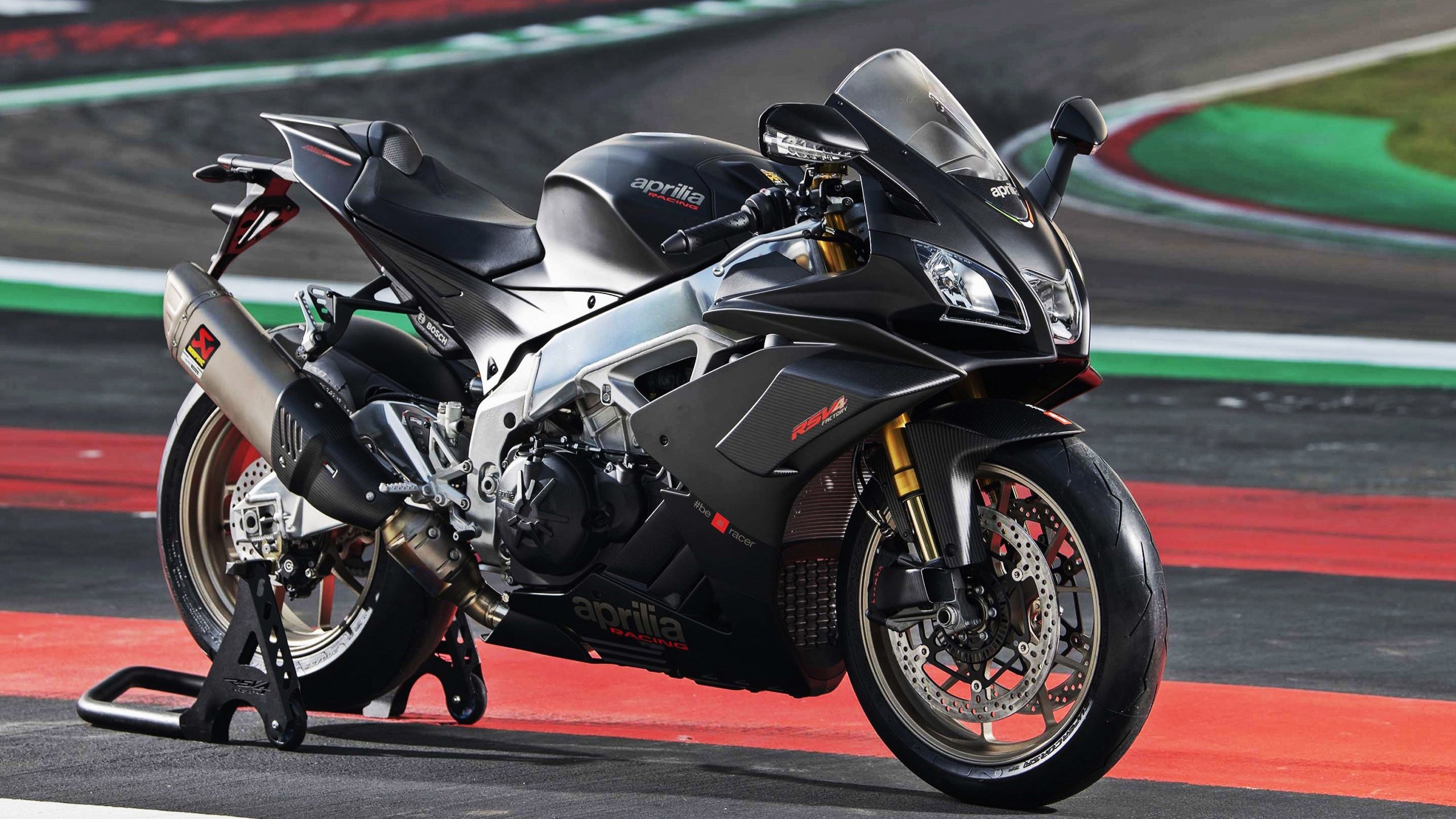 kaiyun中国官方网站-凯尔特人锋线双星在训练中配合日渐默契，凯尔特人2.26中锋